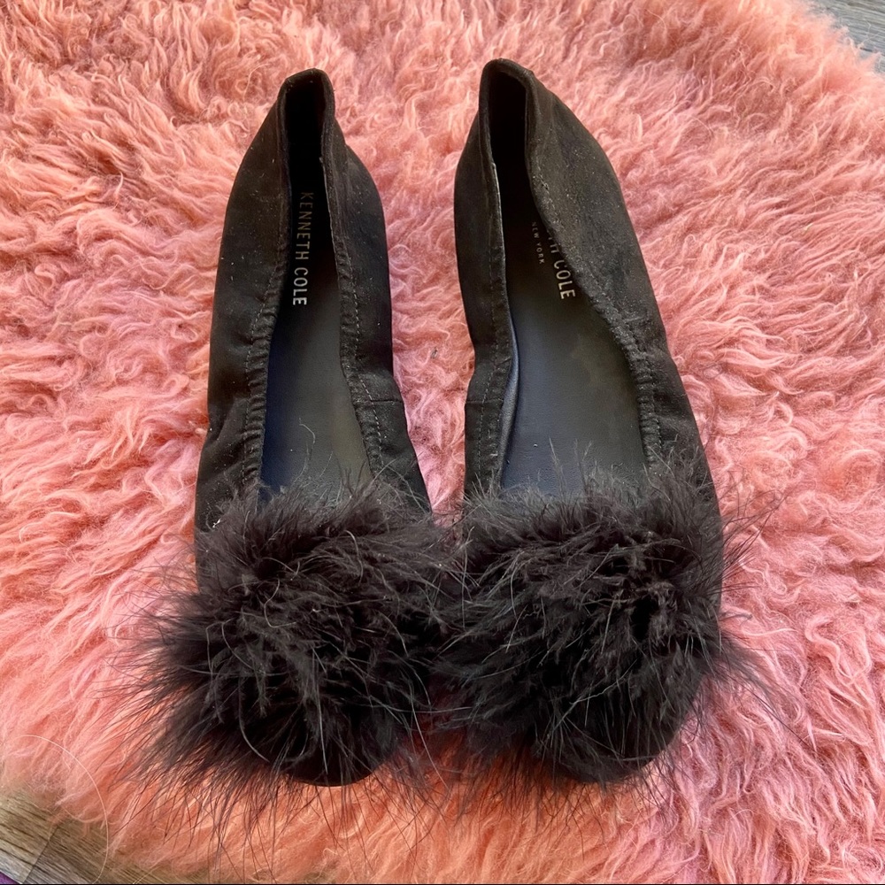 Kenneth Cole Black Feather Toe Flats Sz 9